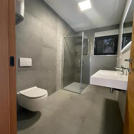 Velebit View Apartment Vir